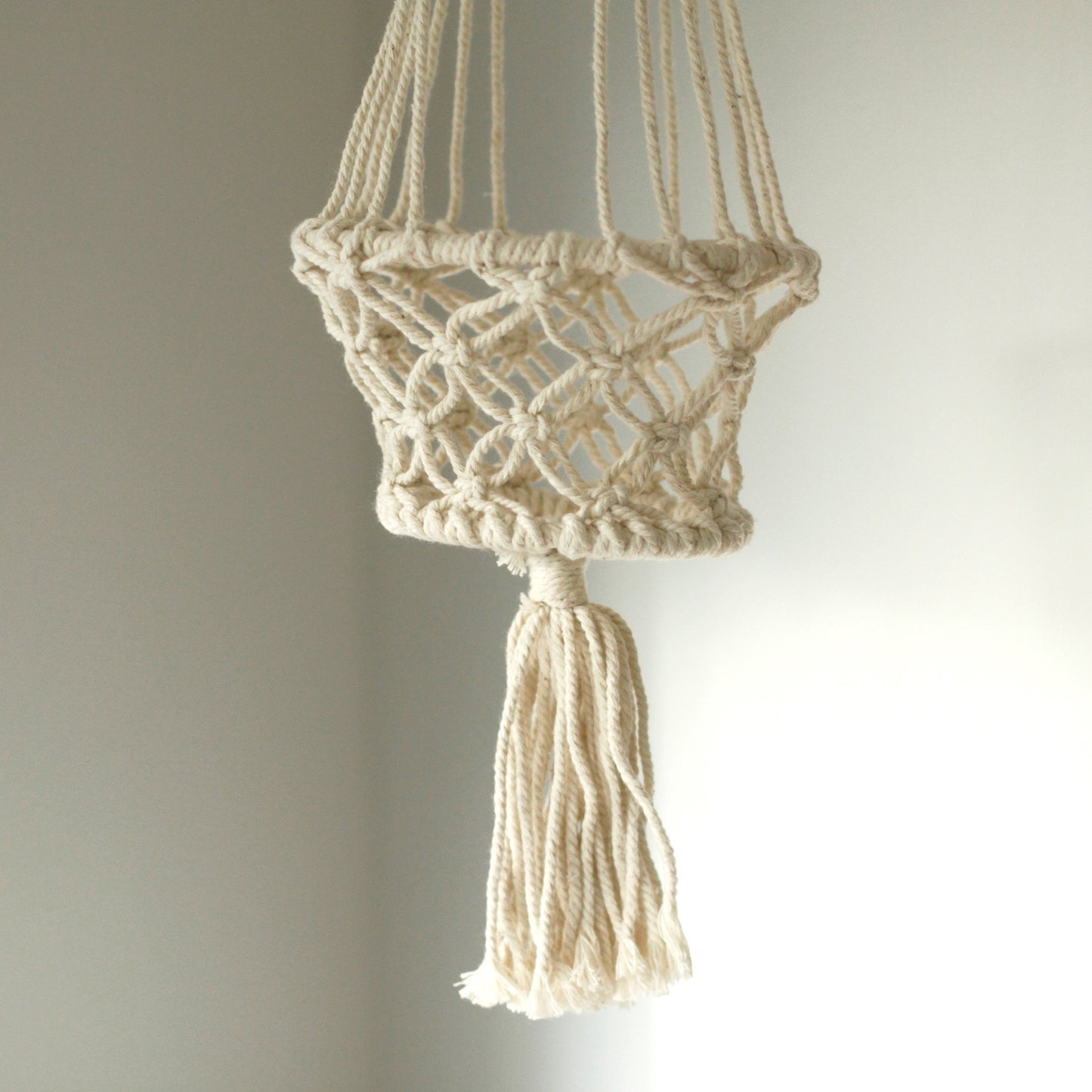 Macrame Pot Holder - Single Small Pot